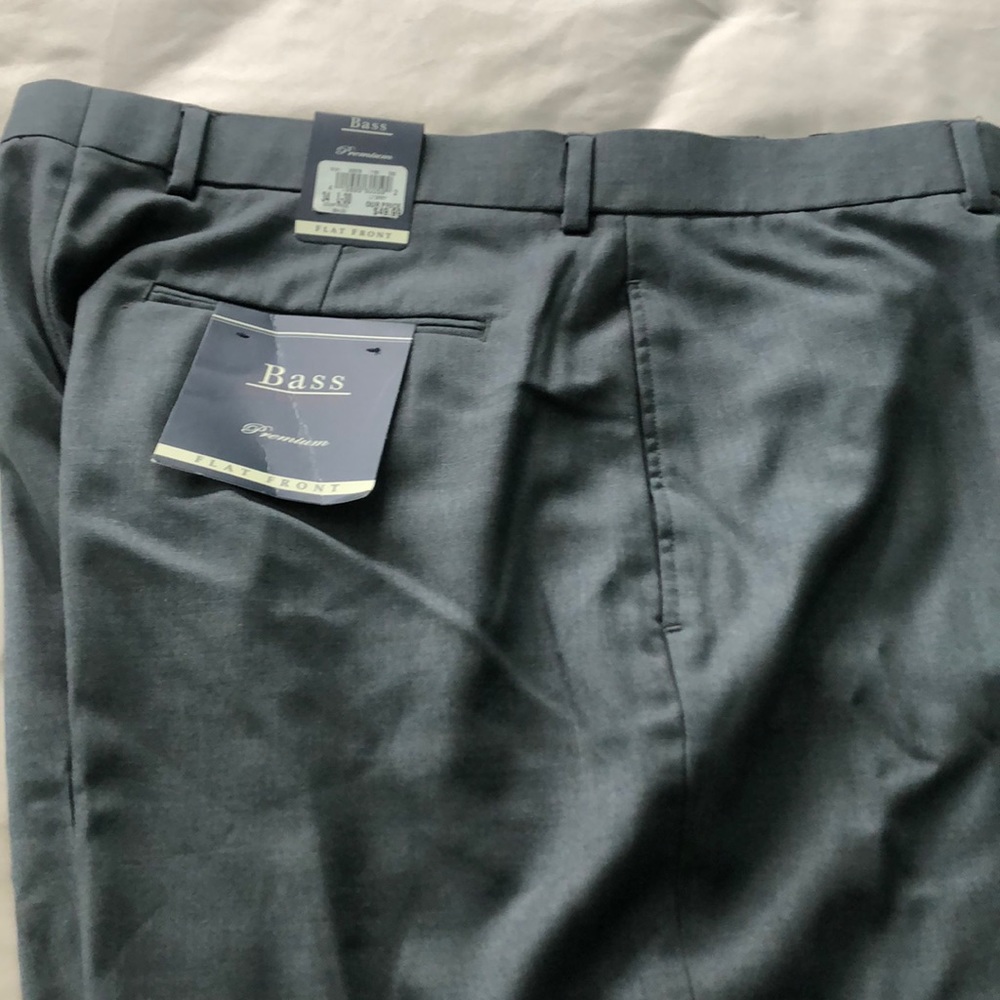 NWT, Bass dress pants, flat front, 34x30, gray